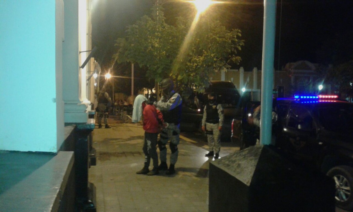 La FPA secuestró más de 100 porros y detuvo a una persona en Villa de Soto