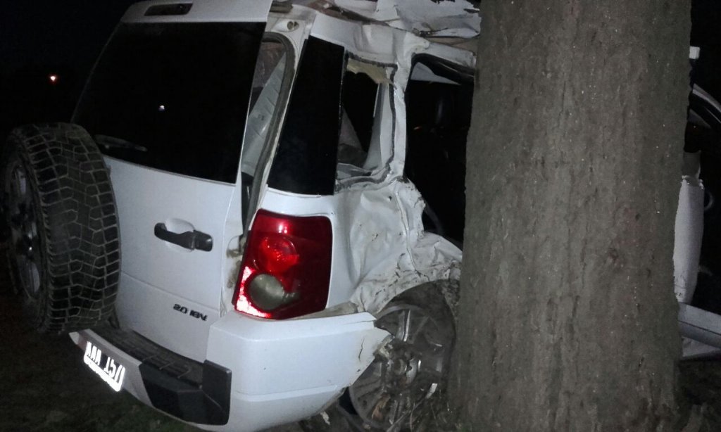 Menor al volante causó accidente. Dos heridos