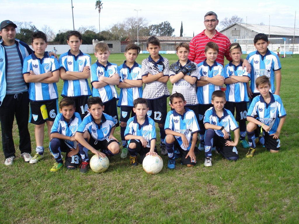 Mitre presentó la nueva indumentaria de las divisiones menores