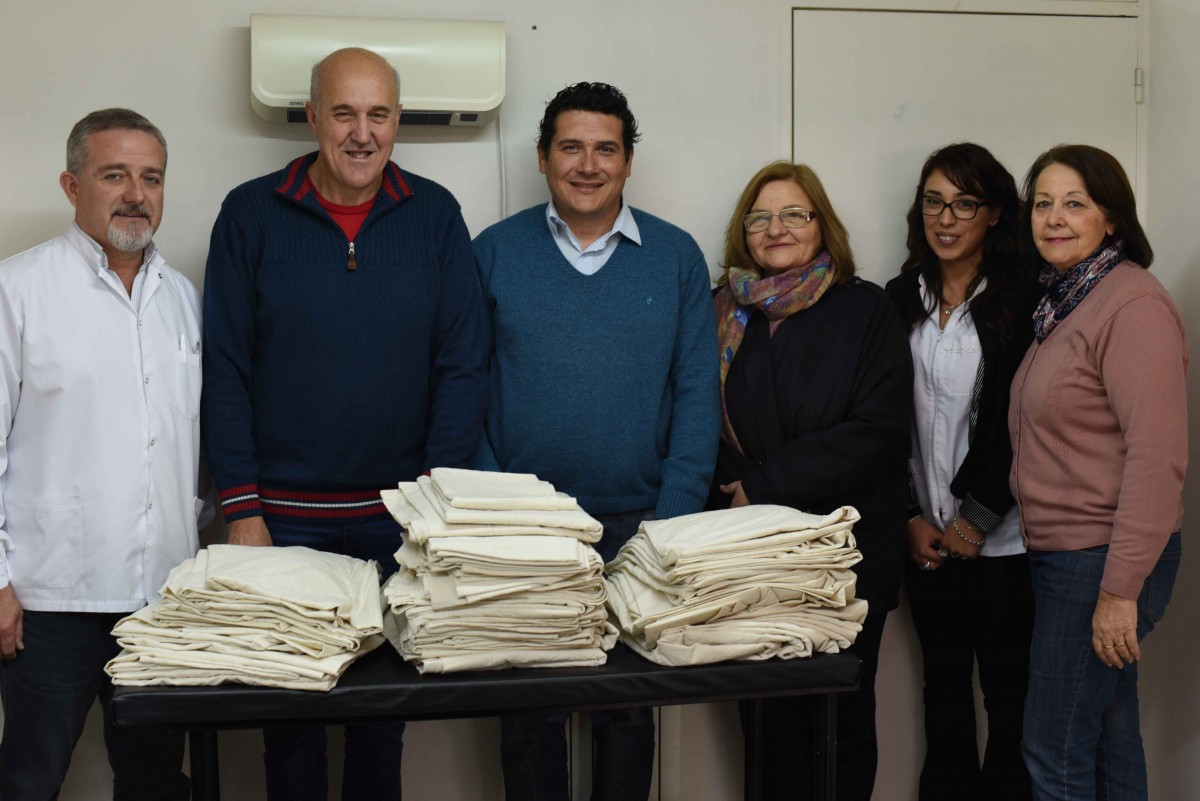 Sábanas para el Hospital Diego Montoya