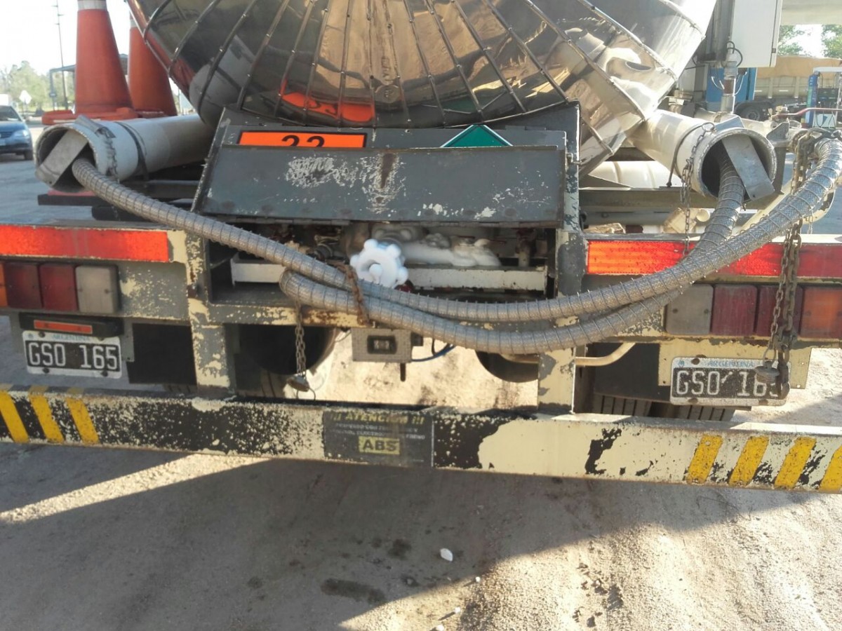 Pérdida de fluido en un camión estacionado