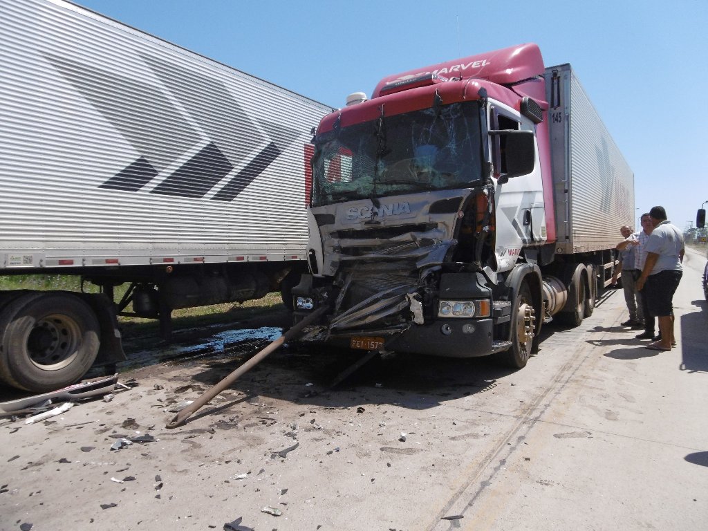 Choque en cadena en la Ruta Pesada. Un herido