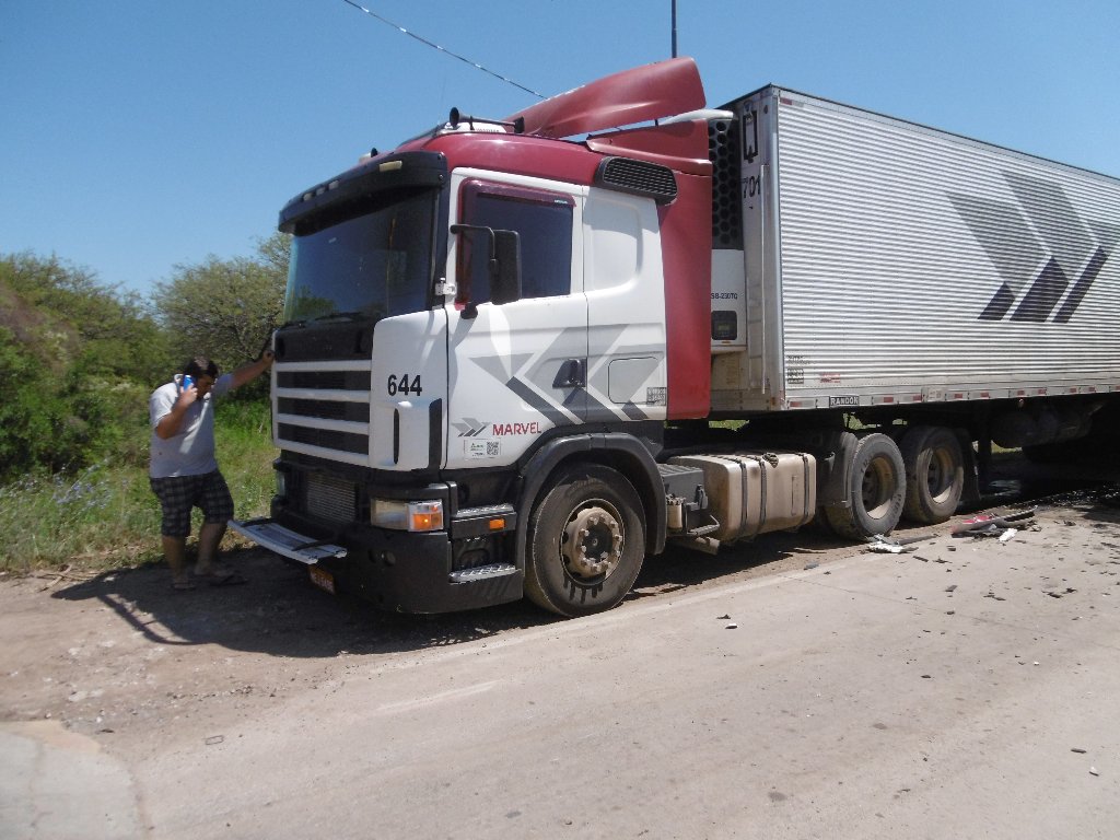 Choque en cadena en la Ruta Pesada. Un herido