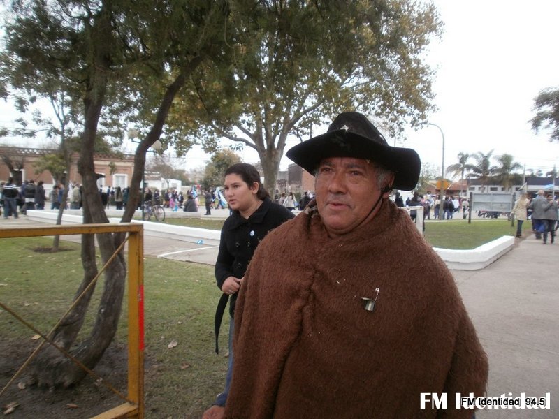 Chau, Loco Lindo