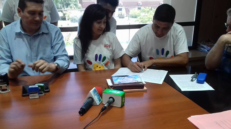 Convenio tripartito entre el Municipio, la Cooperativa y Aneley