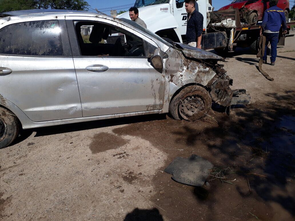 Habrían estado corriendo una picada. Terminaron en una zanja