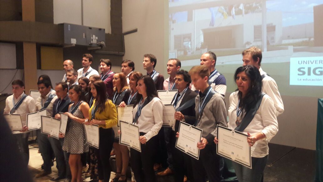 Entregaron Diplomas a  28 egresados de la Universidad Siglo XXI