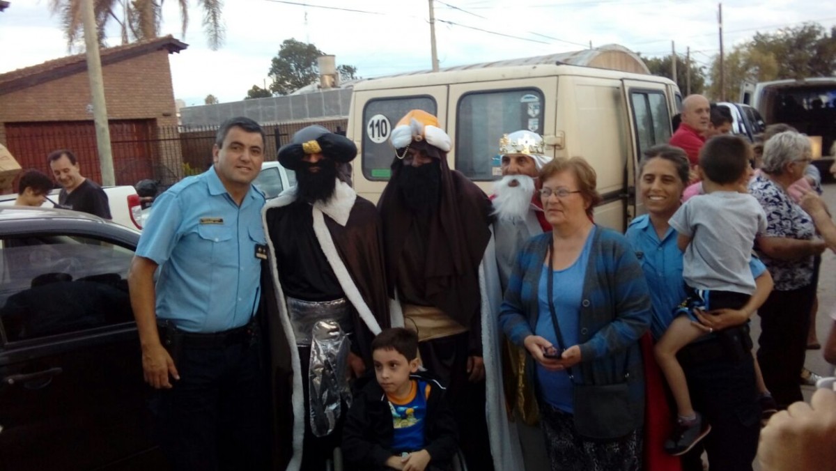 Los Reyes Magos recorrieron las calles de la ciudad. Los números ganadores