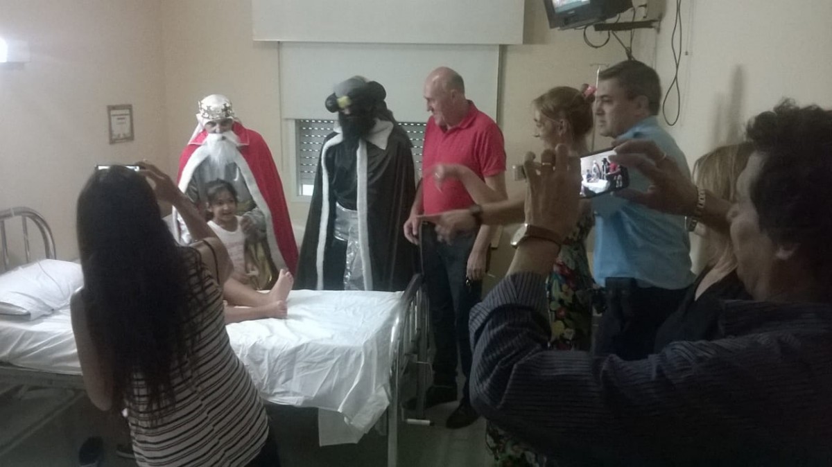 Los Reyes Magos recorrieron las calles de la ciudad. Los números ganadores