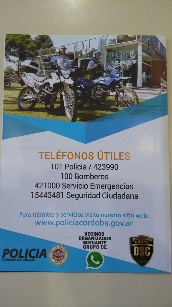 La Policía  está distribuyendo folletos sobre prevención de delitos
