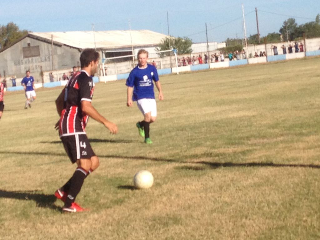 Copa Ciudad: el primer clásico del año fue para Huracán