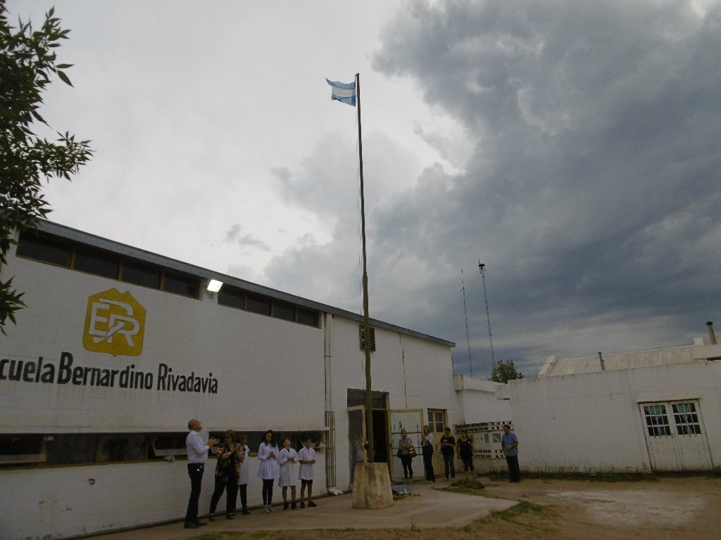 Chiocarello inauguró el período lectivo 2018 en la Escuela Rivadavia