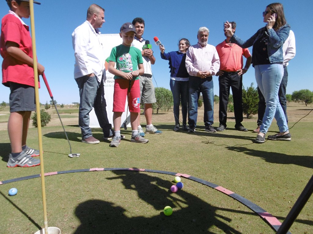 Inauguraron la Escuela Municipal de Golf