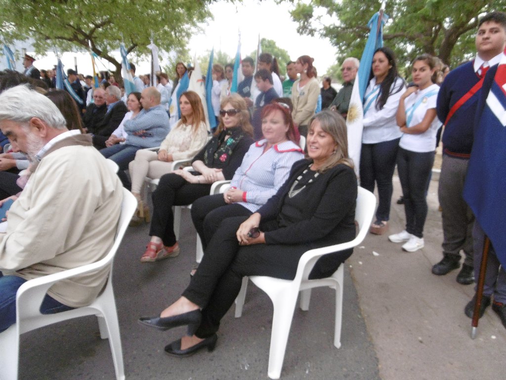 En Las Varillas, el “Nunca Más” se evocó en la plazoleta que recuerda los años trágicos de la Argentina
