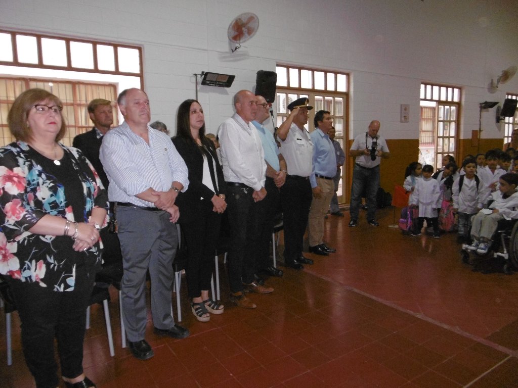Chiocarello inauguró el período lectivo 2018 en la Escuela Rivadavia