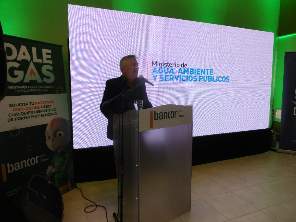 Presentaron en Las Varas línea de créditos para el gas natural