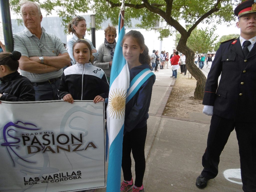 En Las Varillas, el “Nunca Más” se evocó en la plazoleta que recuerda los años trágicos de la Argentina