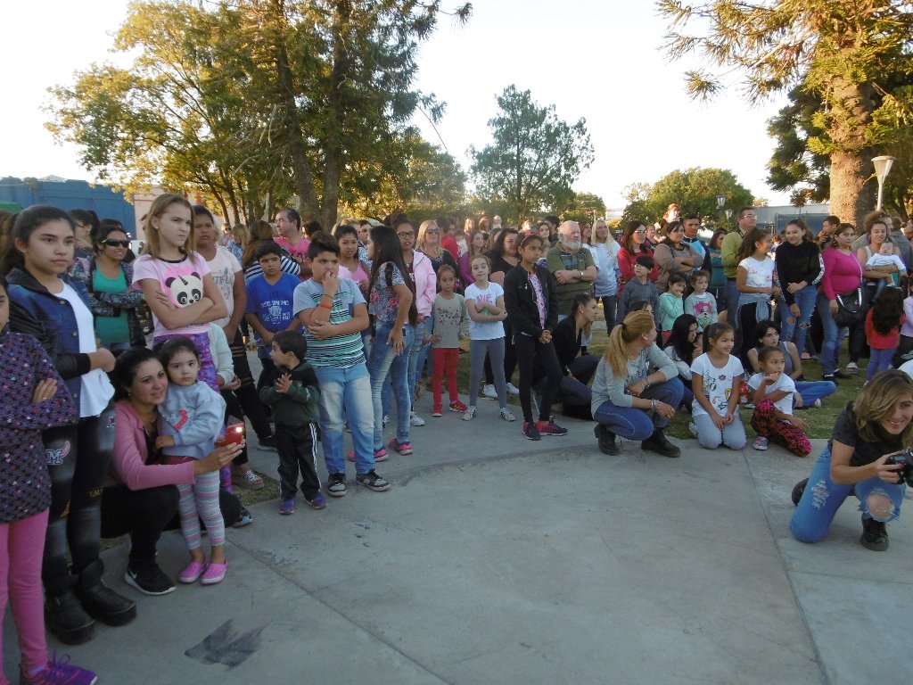 Exitosa edición de Mujeres al Frente en Plaza Independencia. Imágenes