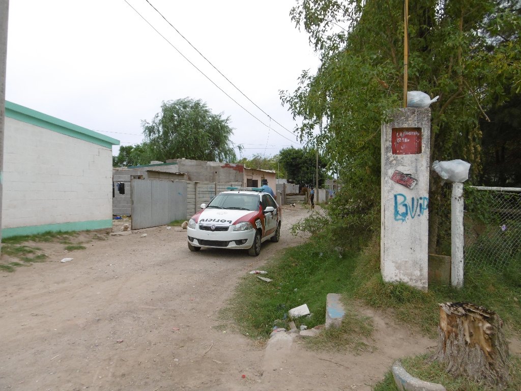 Masivo  procedimiento policial en Barrio Pueblo Chico