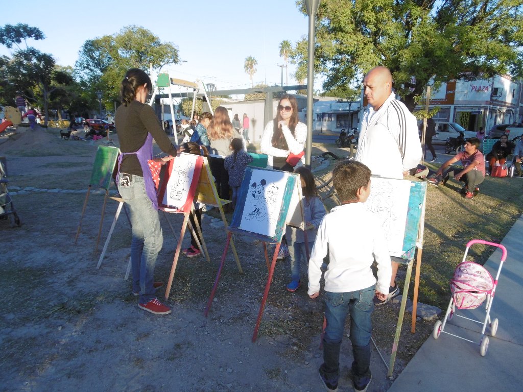 Exitosa edición de Mujeres al Frente en Plaza Independencia. Imágenes