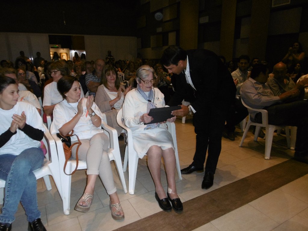 Reconocimientos a mujeres emprendedoras de la ciudad