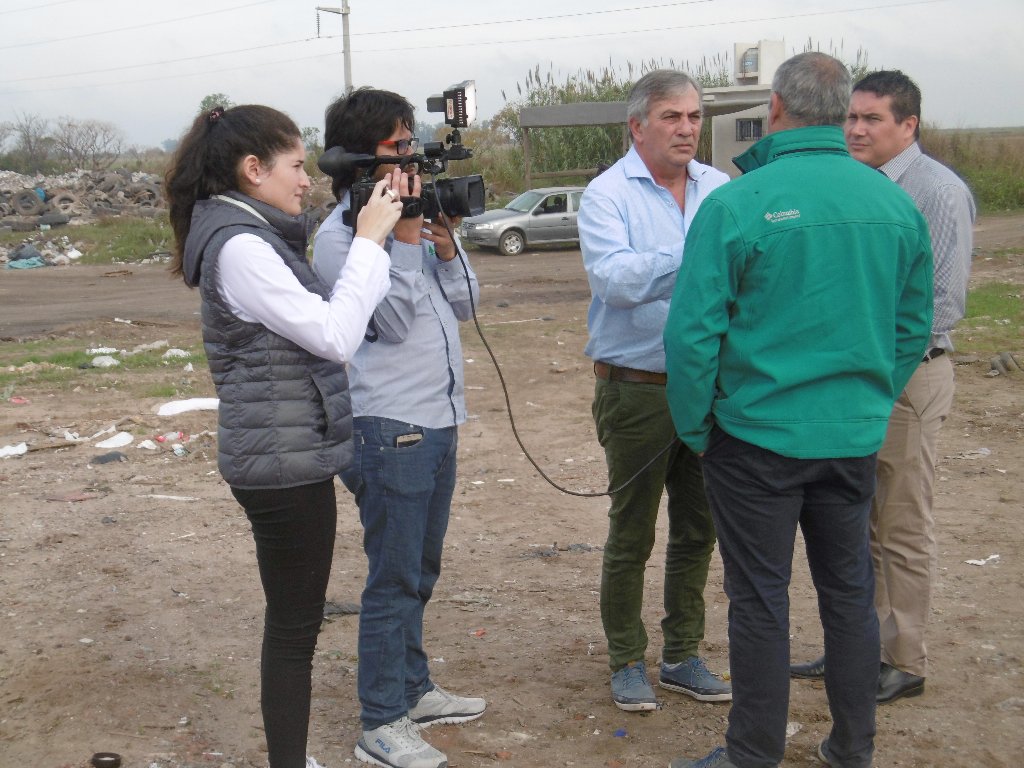 Técnicos del INTI inspeccionaron una máquina trituradora de residuos que posee la Municipalidad de Las Varillas