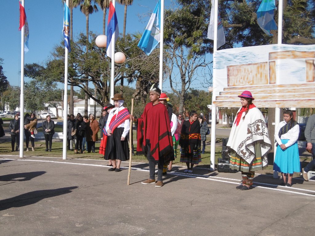 Evocación de la Revolución de 1810 en Plaza 25 de Mayo