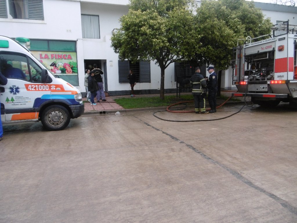 Se incendió un departamento en calle La Rioja