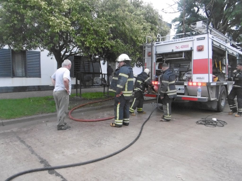 Se incendió un departamento en calle La Rioja