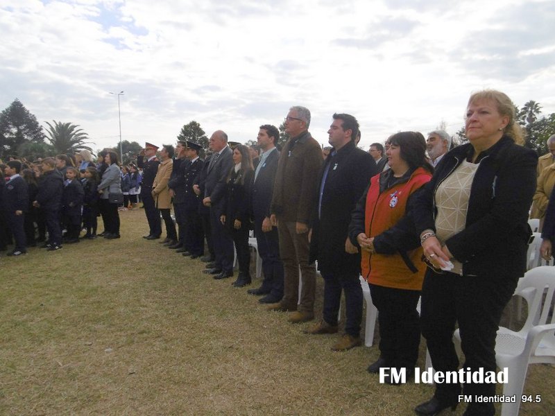 Celebración Día de la Bandera en Las Varillas-Imágenes