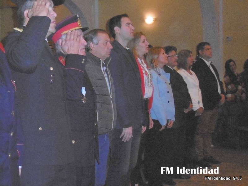 Gonzalo Farías nuevo abanderado de los Bomberos y Mérito Bomberil