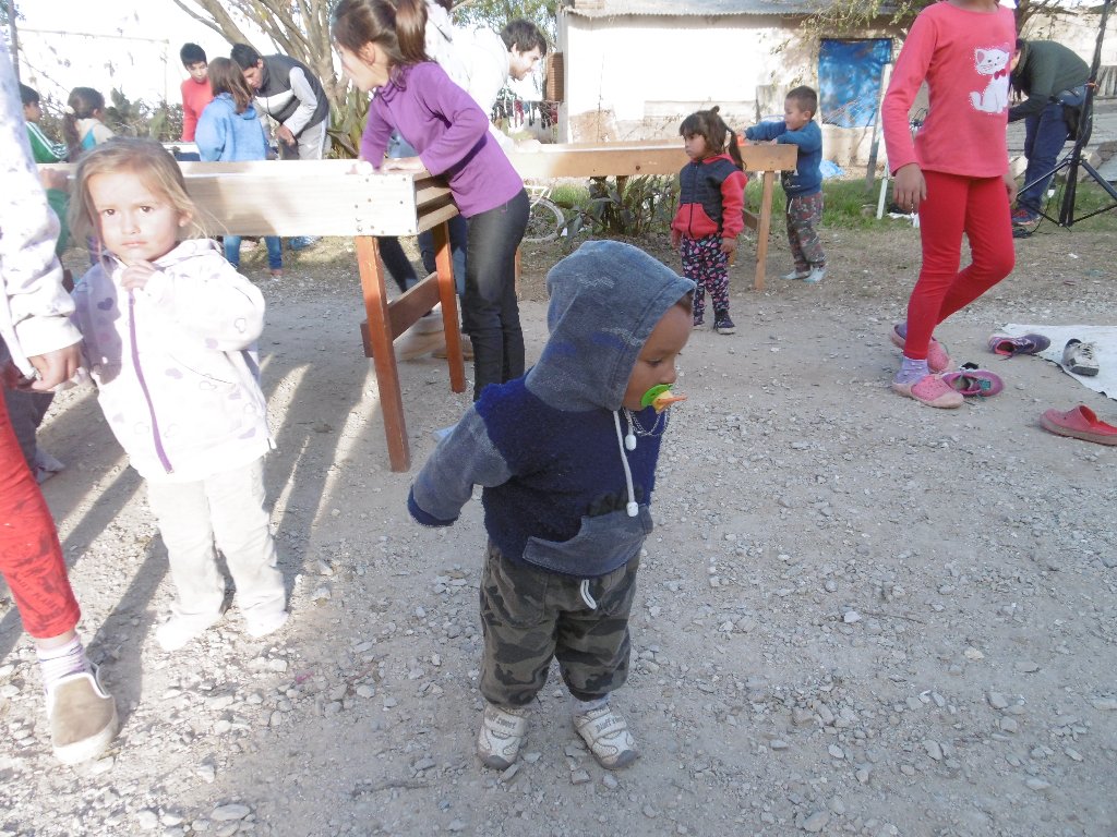 Pueblo Chico de fiesta y con regalos