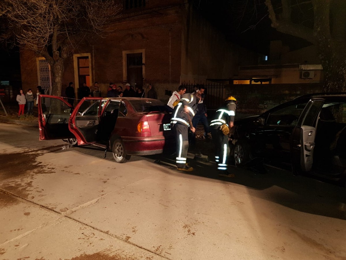 Triple choque en  peligrosa intersección