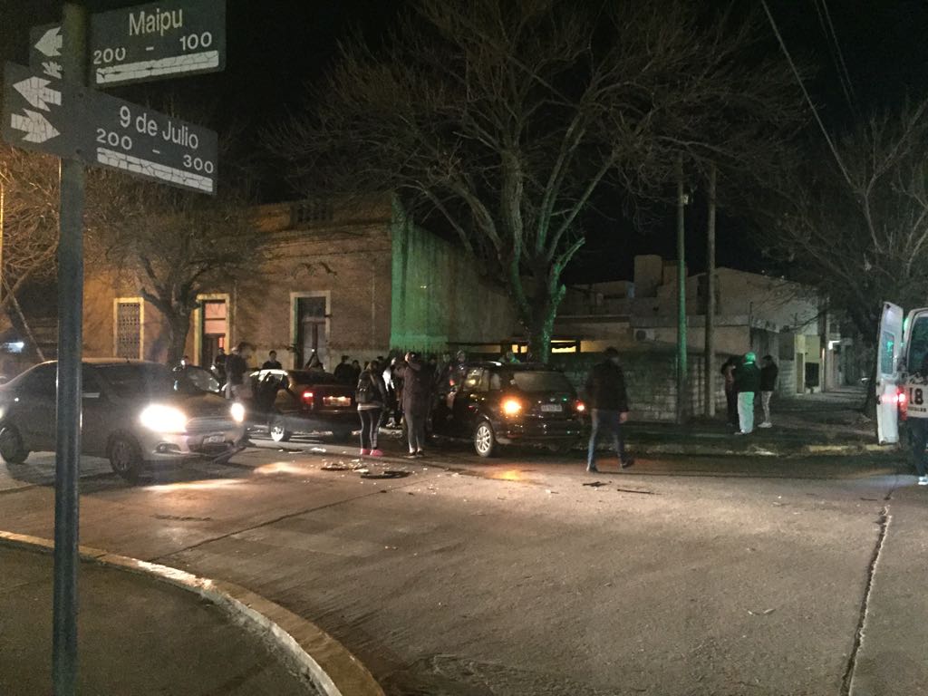 Triple choque en  peligrosa intersección