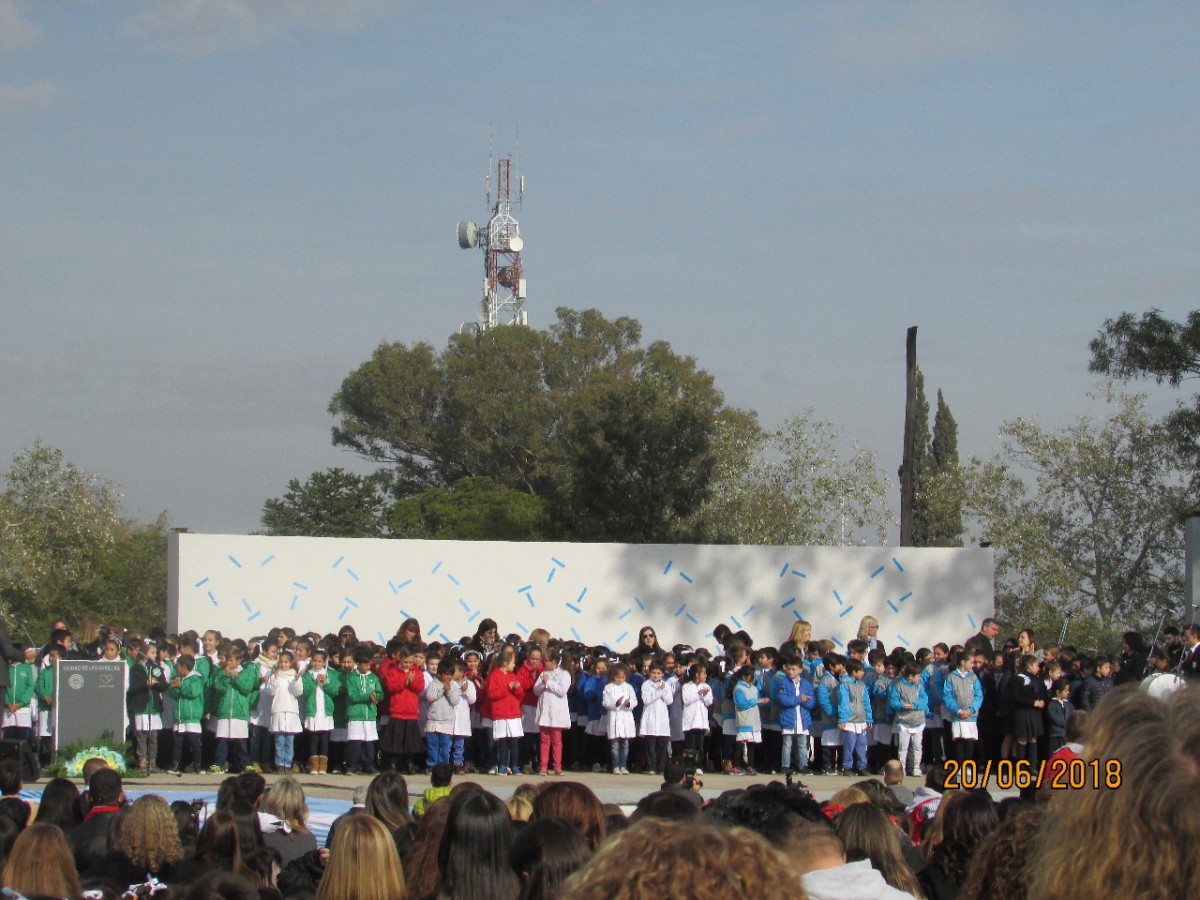 Mas imágenes del Acto por el Día de la Bandera