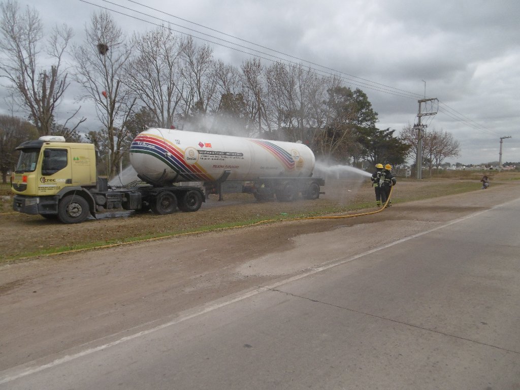 Simulacro de desastre en la planta de gas cooperativo