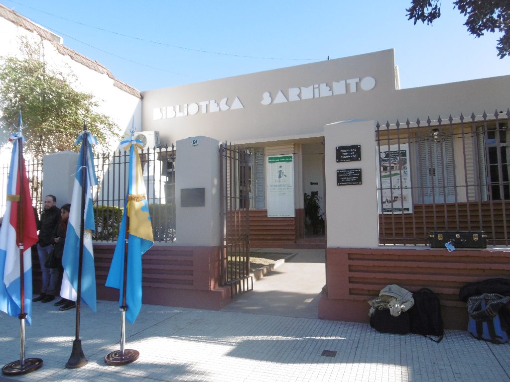Conmemoraron el Día de la Independencia y los 100 años de la Biblioteca Sarmiento