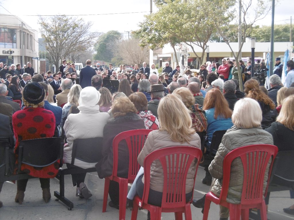Conmemoraron el Día de la Independencia y los 100 años de la Biblioteca Sarmiento
