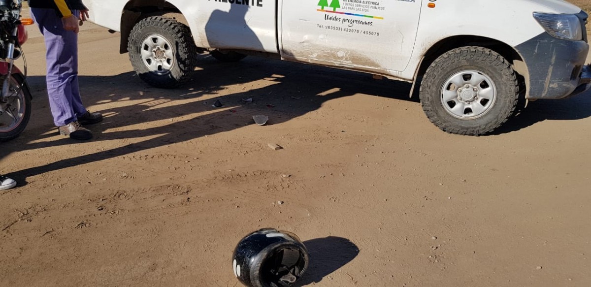 Accidente de auto contra moto, ahora en Barrio Alfonsín
