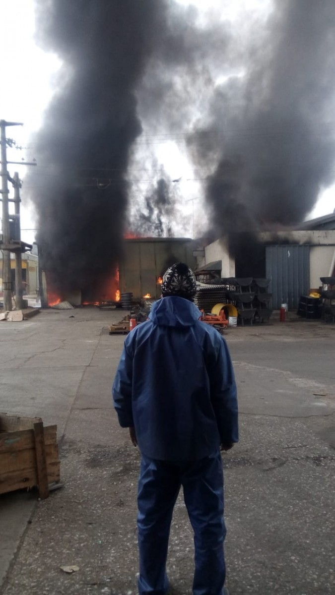 Bomberos  sofocaron rápidamente un  incendio en una sección de Pauny