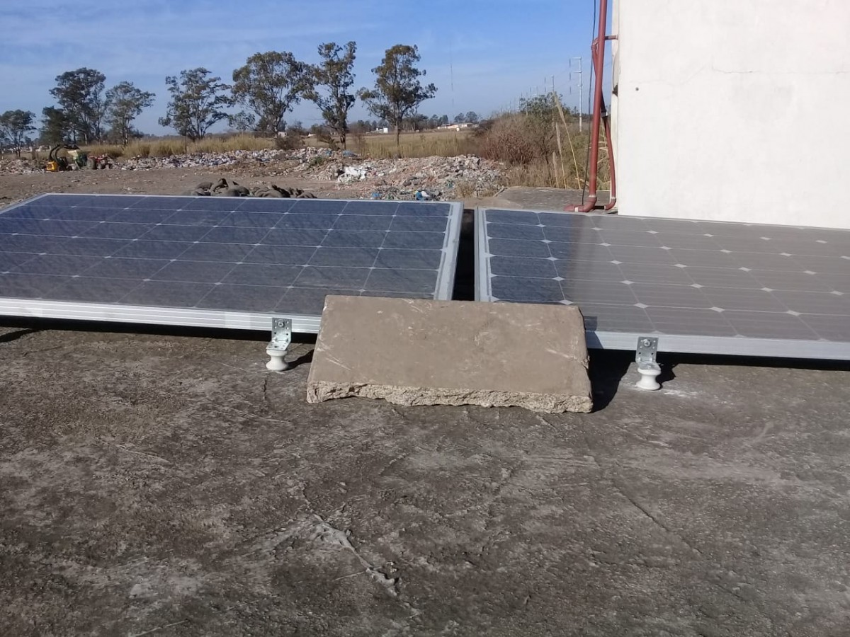 Instalaron paneles solares para iluminar el Basural y evitar actos vandálicos