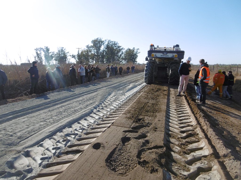Inauguraron trabajos de la Provincia  en el camino a El Jumial