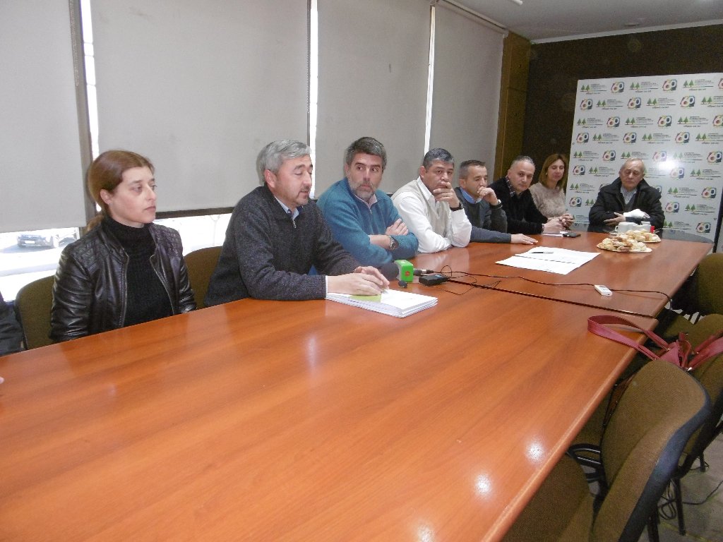 Acuerdo entre la Cooperativa y Redes Argentinas para mejorar el servicio de fibra óptica