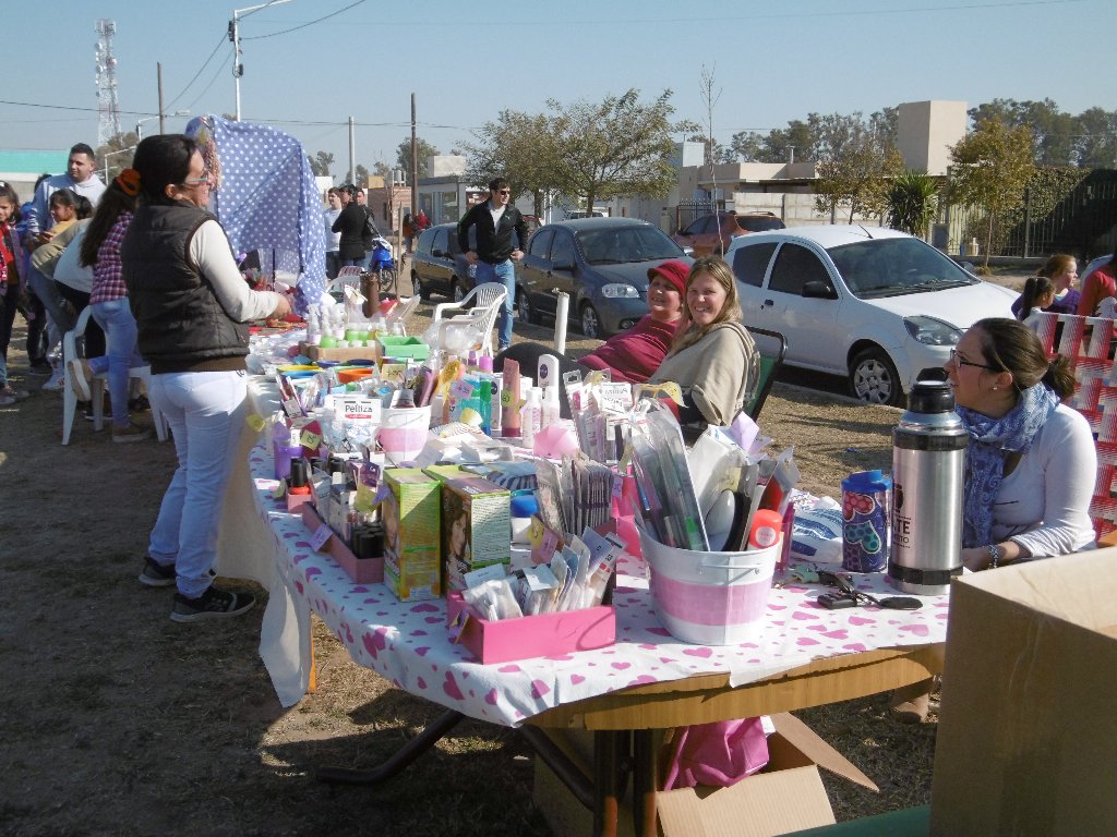 Segunda multitudinaria edición de “Mi Barrio Emprende” a todo sol (Imágenes)