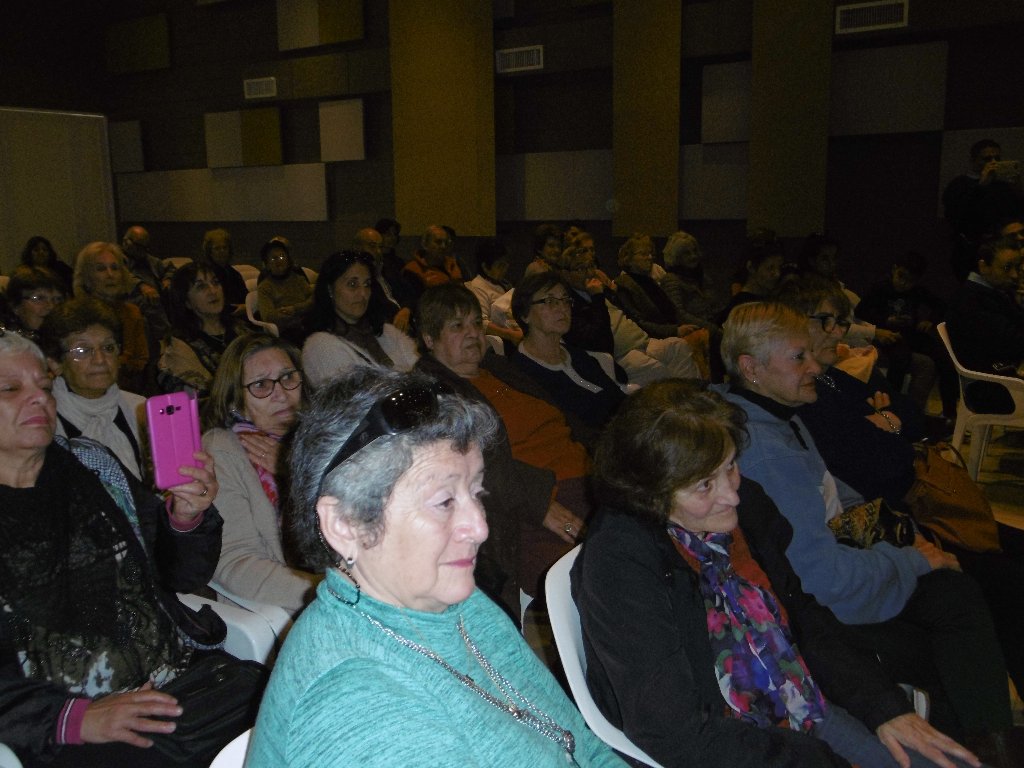 Charla de advertencia sobre intentos de estafas telefónicas