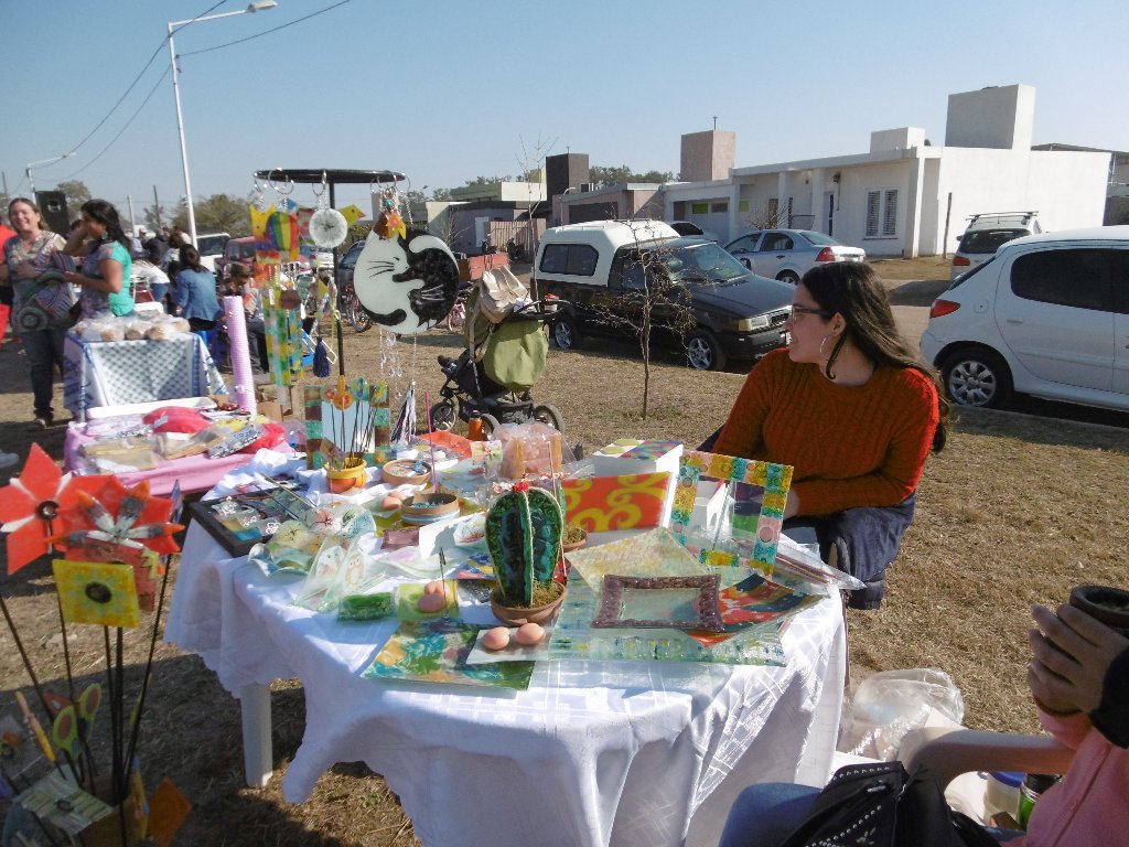 Segunda multitudinaria edición de “Mi Barrio Emprende” a todo sol (Imágenes)