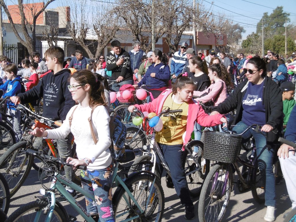Multitudinaria Bicicleteada Parroquial