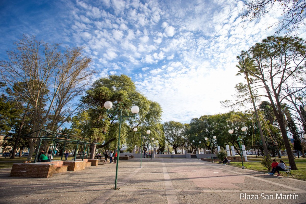 Polémica por los costos para refuncionalizar la plaza San Martín