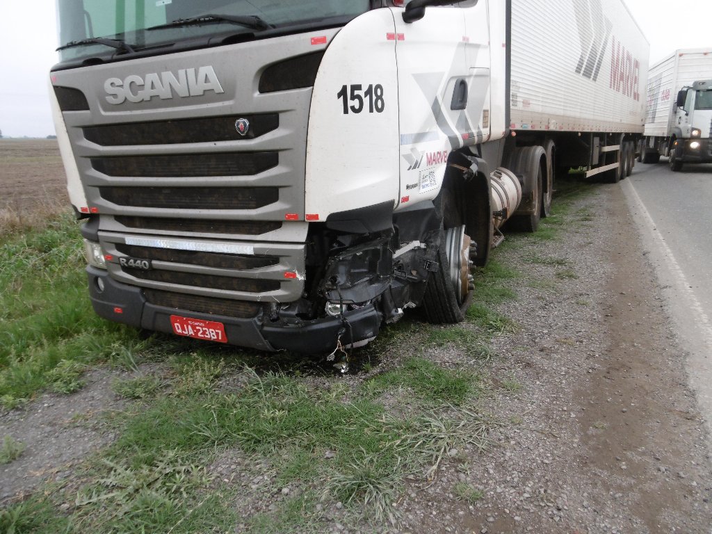 Choque Frontal en Ruta 158