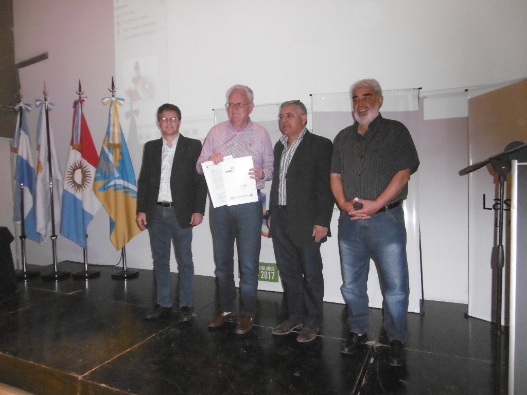 Presentaron los nuevos uniformes de la Confederación  Argentina de Atletismo